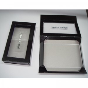 твърда хартиена кутия с PET прозорец