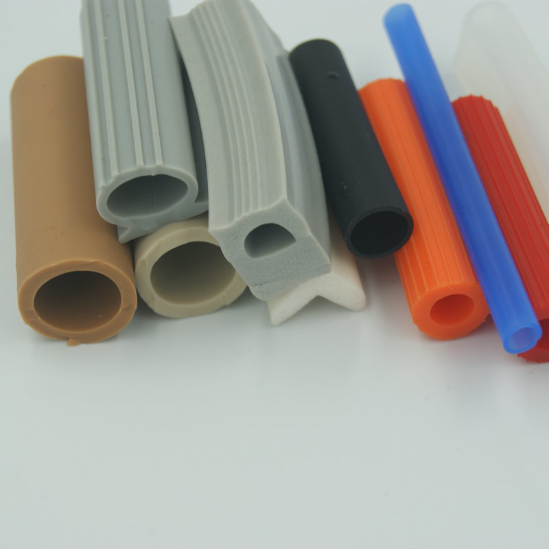 Екструдирани цветни силиконови вакуумни тръби от силиконов каучук за климатик