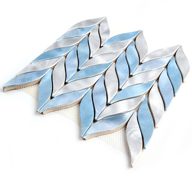 Модна алуминиева смес от синя мозаечна плочка за декорация на баня
