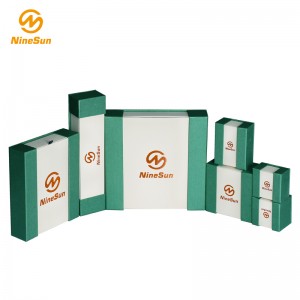 Кутия за бижута с подаръци на евтина цена по поръчка на бял картон