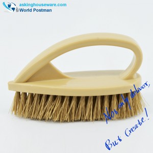 Малка четка за почистване Akbrand с дъгообразна пластмасова дръжка