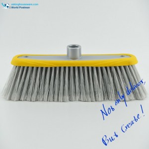 Пластмасова метла за глава с кръгла дръжка Akbrand с плътни меки двойни дупки TPR в борда на четката