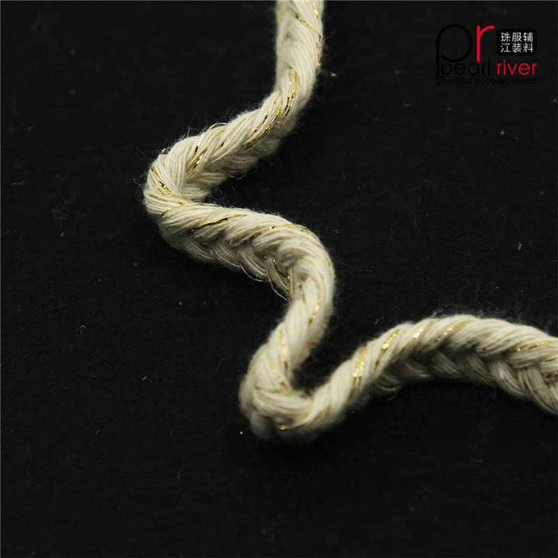 сплетено въже
