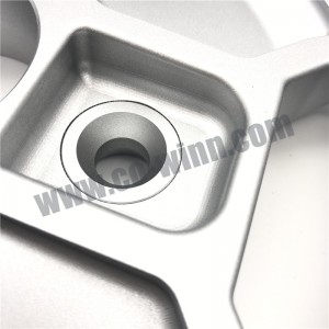 Персонализирани ковки \/ CNC Механична обработка на алуминиев център на джантата на колелата Авточасти Резервни части след продаж...