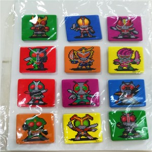 Търговия на едро на евтини печат потребителски бутон значка 58 мм магнит / огледало с щифт за безопасност