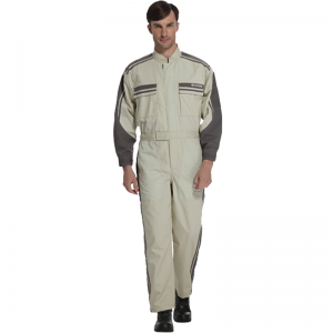 Работното облекло трябва да бъде персонализирано, а не закупено