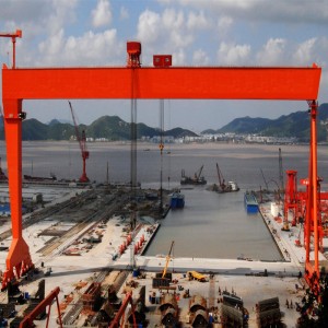 Двоен носещ кран за корабостроене