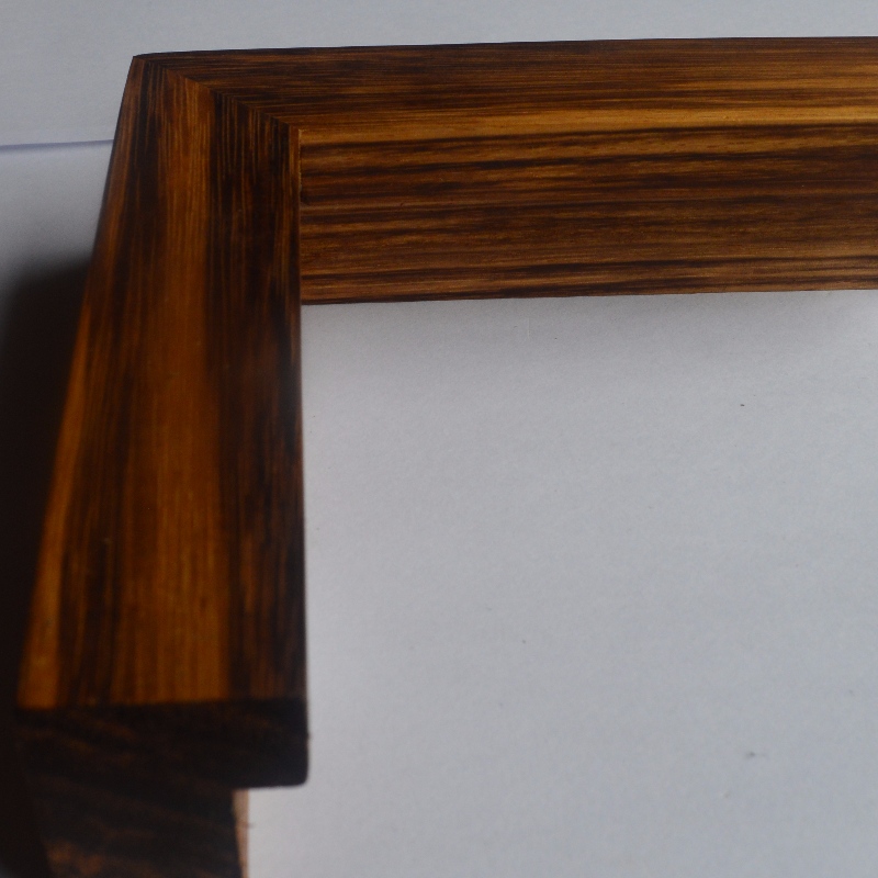 Фоторамка от масивно дърво （Zebrawood）