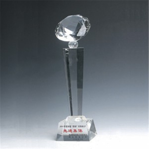 Трофей с диамантен кристал