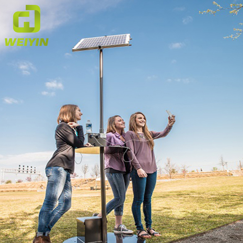 Външна соларна мобилна телефонна станция за зареждане на полюс за Smart City