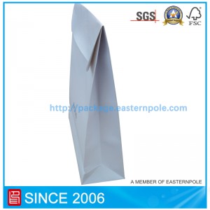 Известна марка Boss хартиена торба