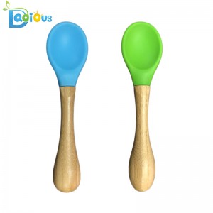 Екологично чиста естествена бебешка лъжица \\ t