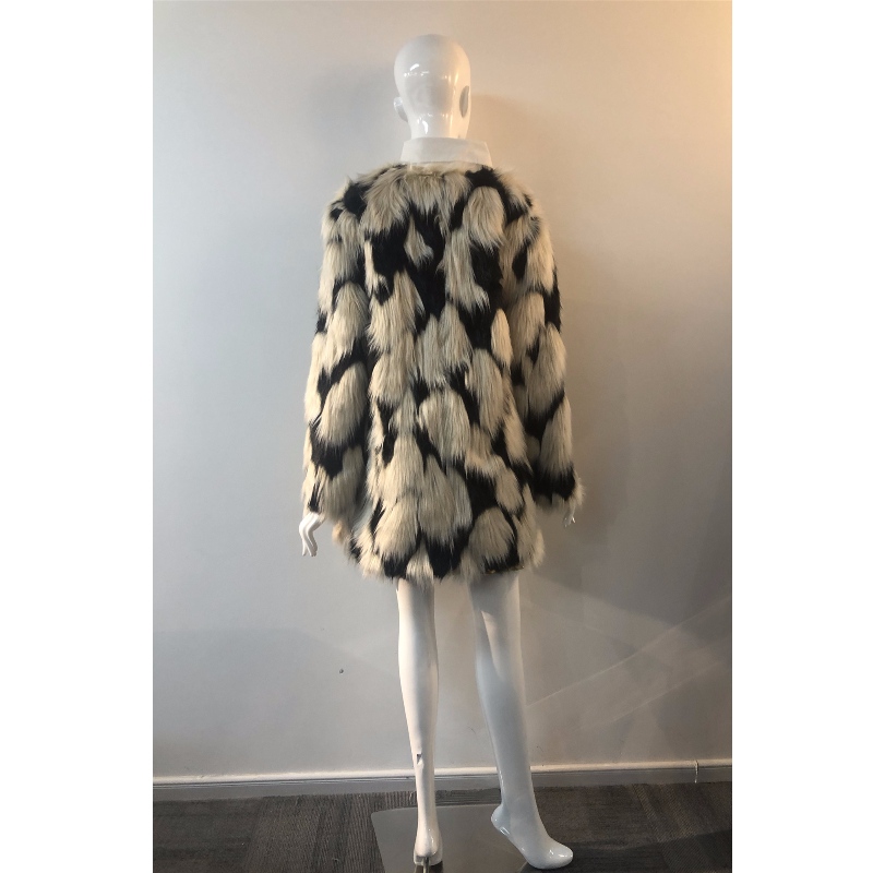 ДЪЛЖАВАЩА КОЖА ZEBRA PRINT FUR COAT RLWF0003