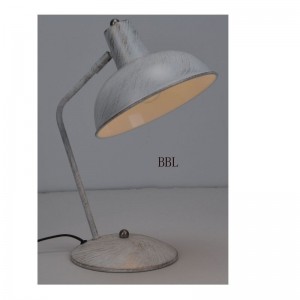 Настолна лампа с функция за регулиране на метален нюанс и бяло матово злато