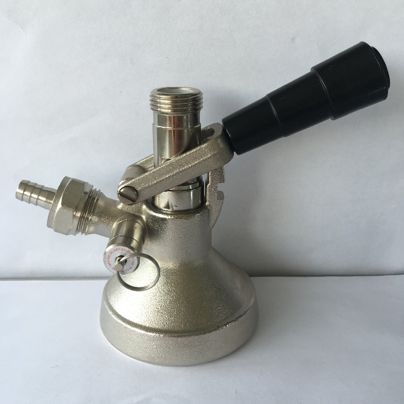 Тип G Съединител за бирена тръба с клапан за освобождаване на налягането Ергономичен дизайн ръкохватка с неръждаема стомана