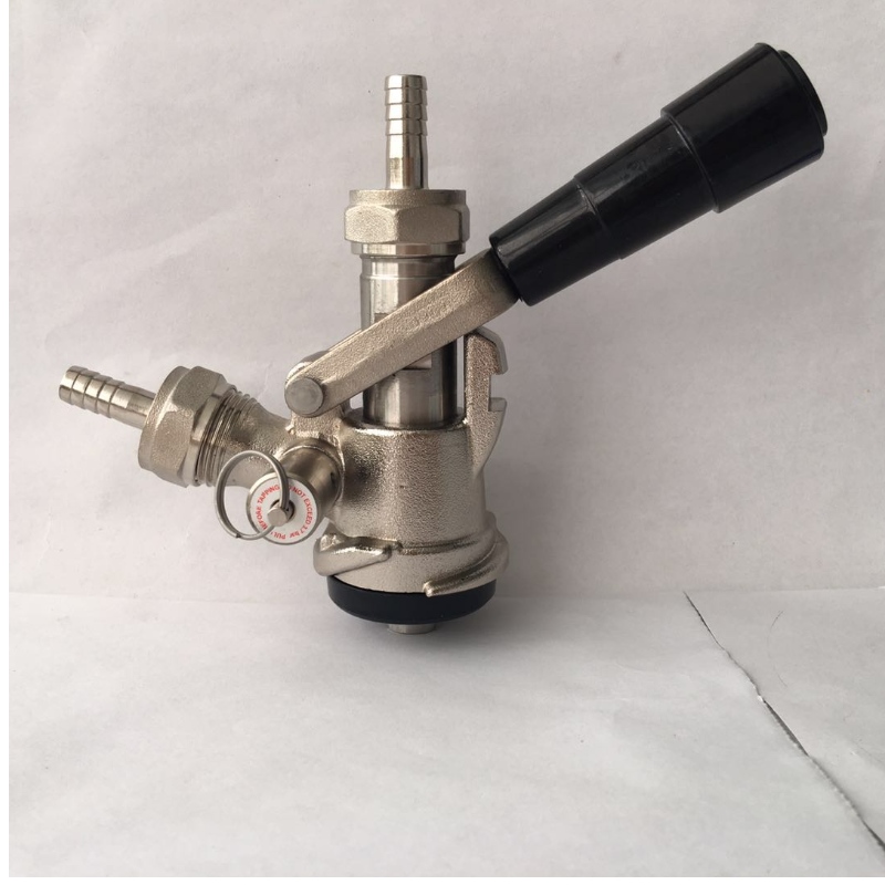 G5 / 8 ”D стил бирена бутална връзка с клапан за облекчаване на налягането на бурето