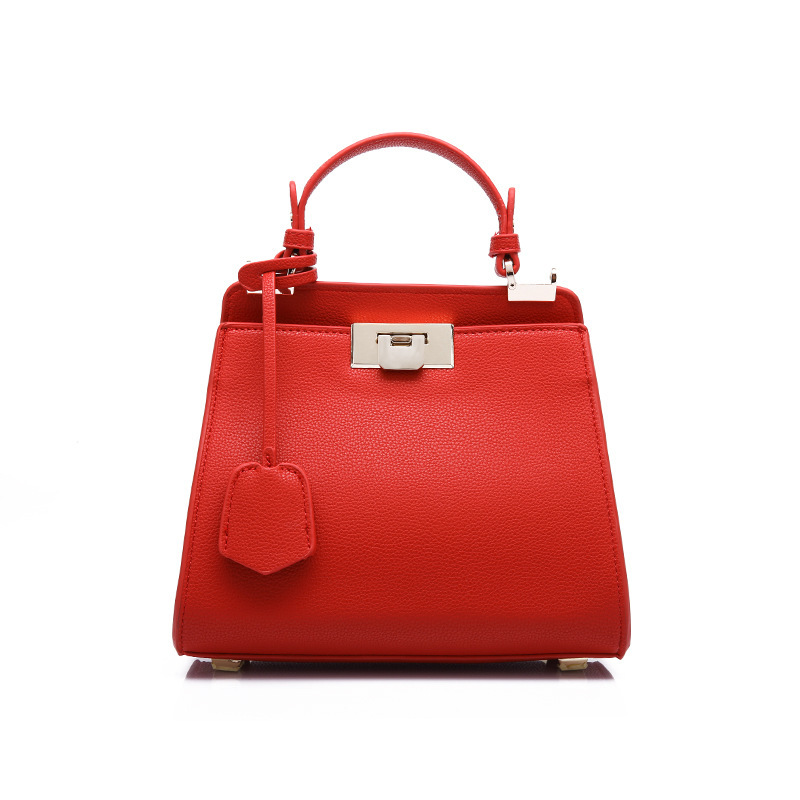 ["Нова чанта Carrie на едро с модни ключалки, чанта с едно рамо, косо коса, дамска чанта"]