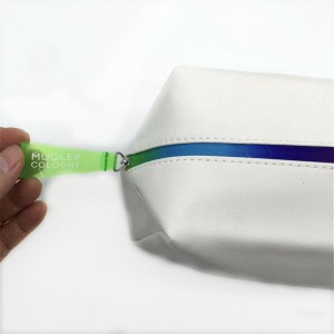 PU козметична чанта