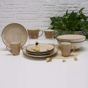 Керамичен прост вечерен комплект