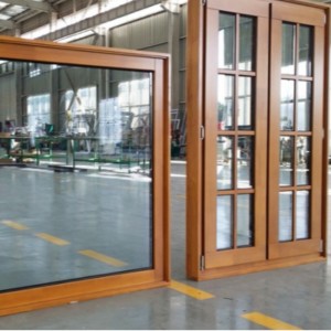 Прозорци от алуминиев гнездо и лък