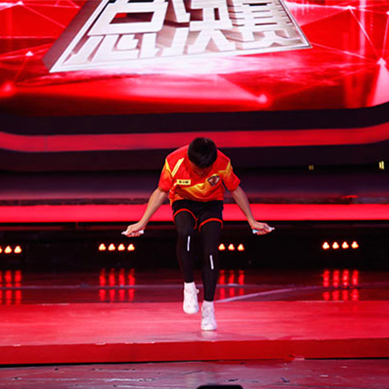 ACI стелка - Подкрепете шампиона за прескачане на въже!