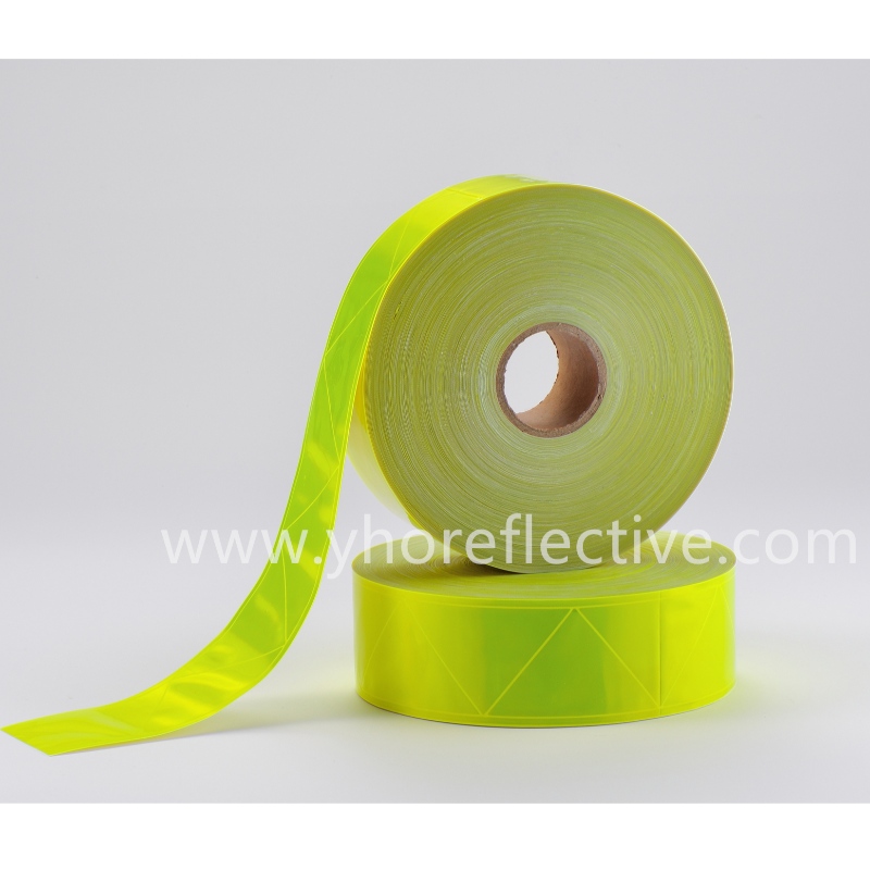 Y-805 Отразяваща PVC касета
