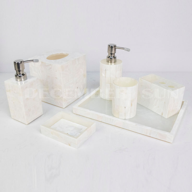 Красив дизайнерски комплект за аксесоари за баня от смола за баня