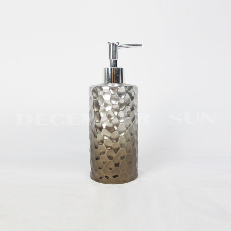 2019 Добре продава се комплект керамични аксесоари за баня