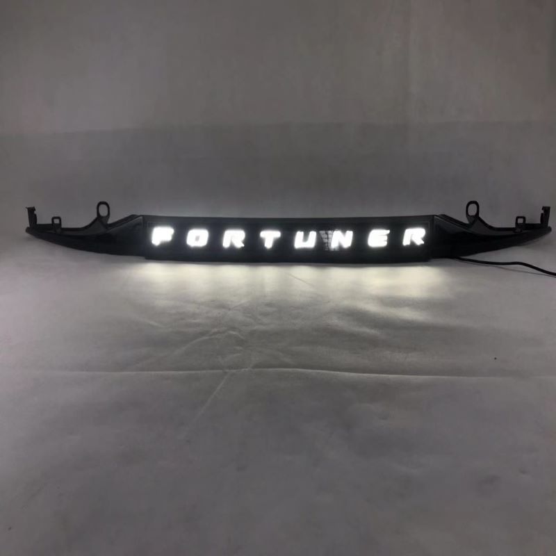 Гарнитура на багажника със светлина за Toyota Fortuner, Спирачна лампа за Toyota Fortuner