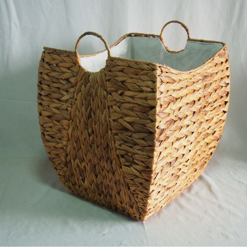 Кошница за съхранение на вода с хиацинт