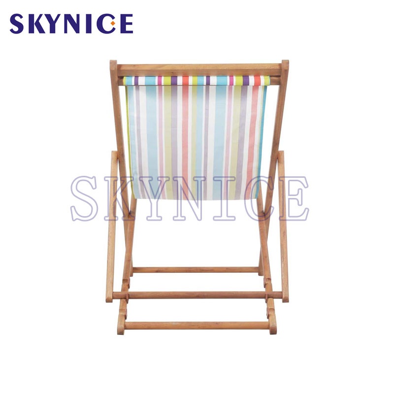 Sunshine Seaside Wooden Lounge