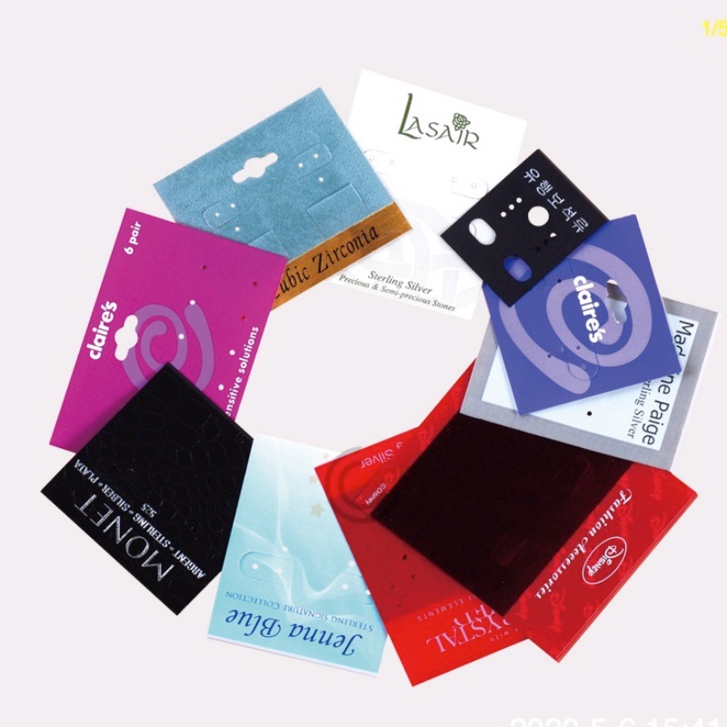 пластмасова бижутерска карта