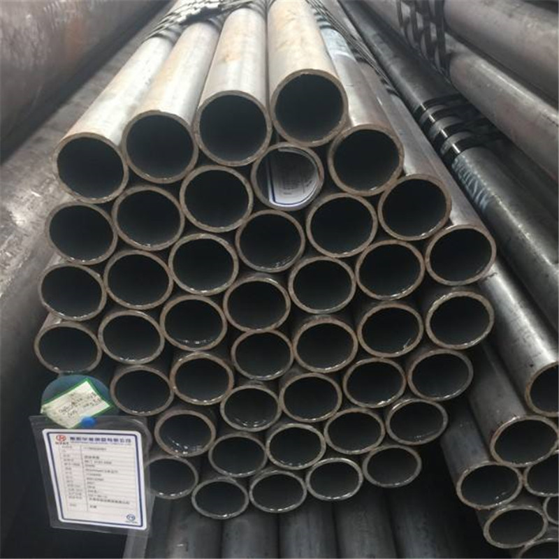 Безшевна тръба от въглеродна стомана ASTM A106