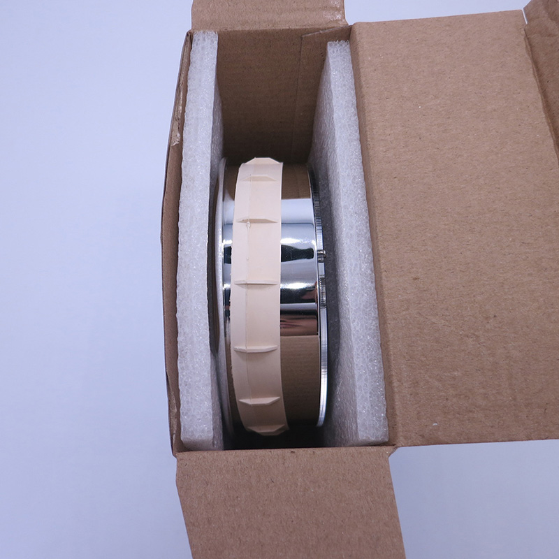 луксозен сребрист диаметър 133 MM метална вложка за часовник