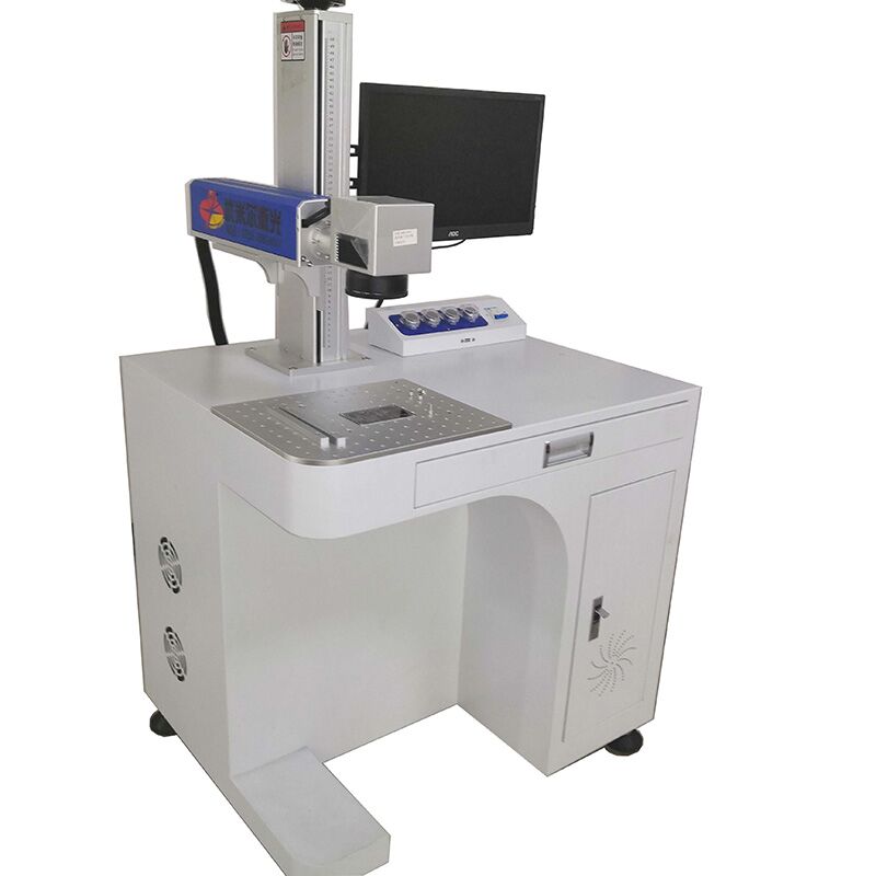 Висококачествен 20W / 30W / 50W бял IPG raycus влакно лазерно маркиране машина за метални бижута лого гравър производител оборудване