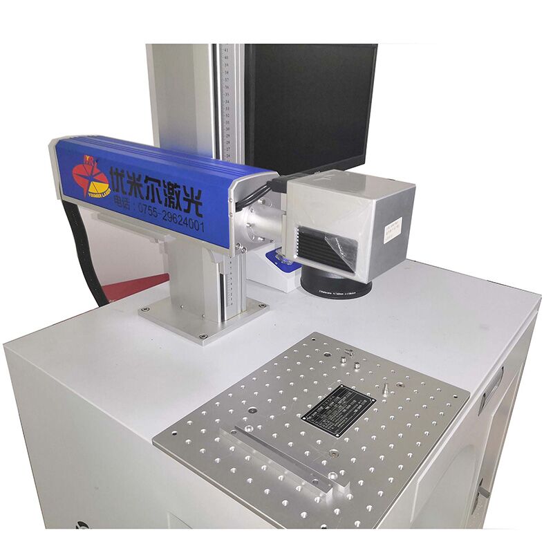Висококачествен 20W / 30W / 50W бял IPG raycus влакно лазерно маркиране машина за метални бижута лого гравър производител оборудване