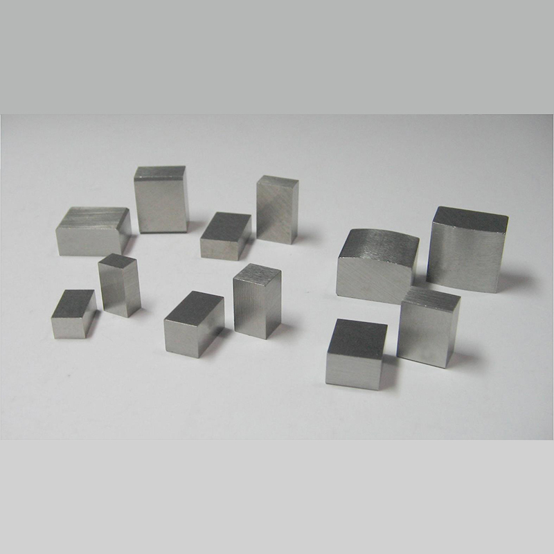 Висока якост на твърдост Alnico магнит персонализира устойчивост на висока температура