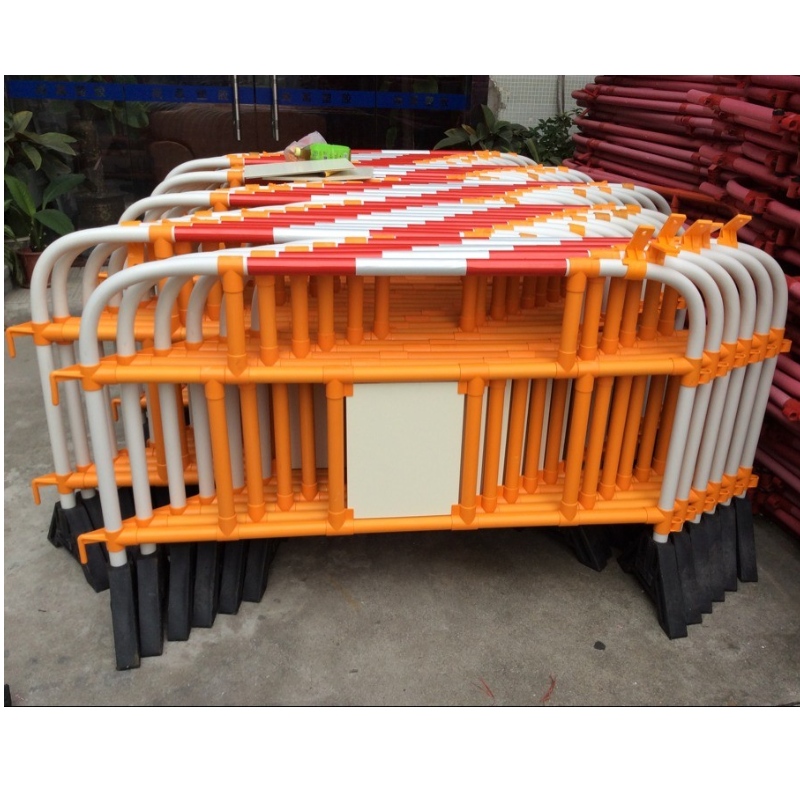 Олекотена отразяваща PVC пластмасова барикадна бариера трафик пътна бариера ограда