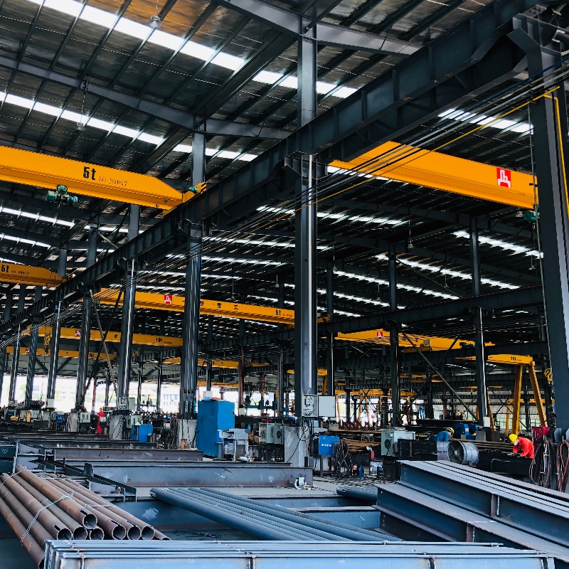 China Steel Structure Factory Framed Commercial Building, Structural Steel Truss Prefab Construction with Driving