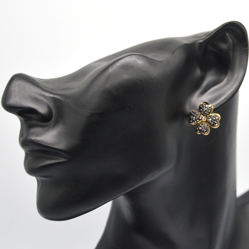 Обеци от детелина с четири листа, подходящи за момичета и дами, обичат черно \/ бели обеци с форма на сърце, Китайска фабрика за обр...