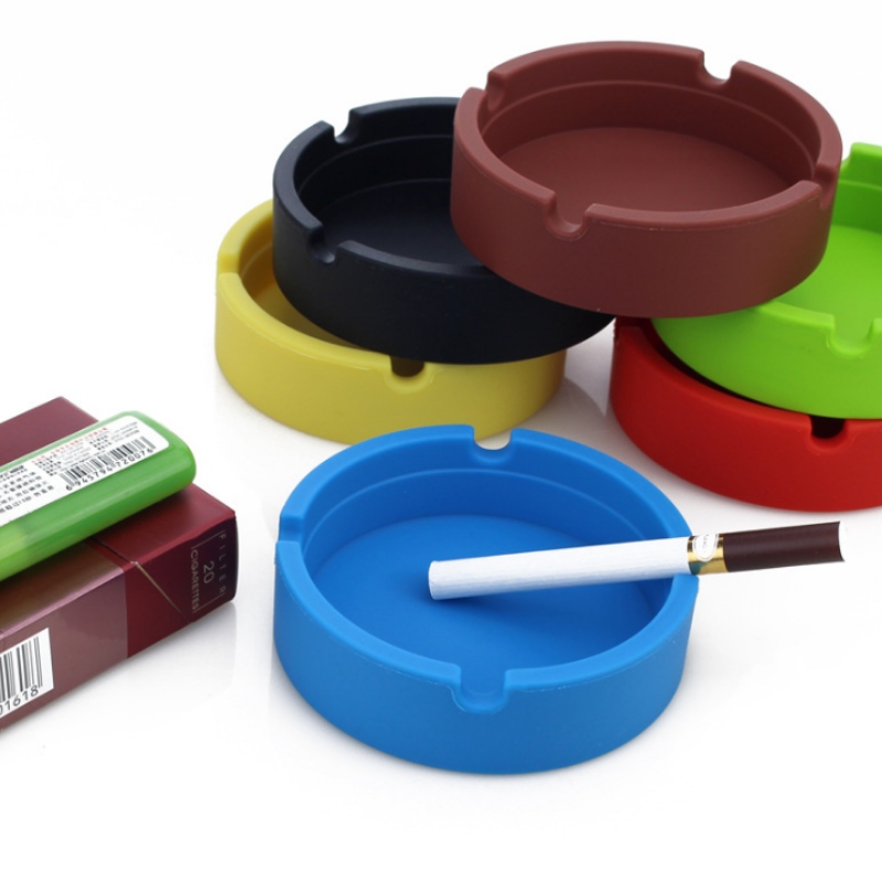 Малък кръгъл пепелник