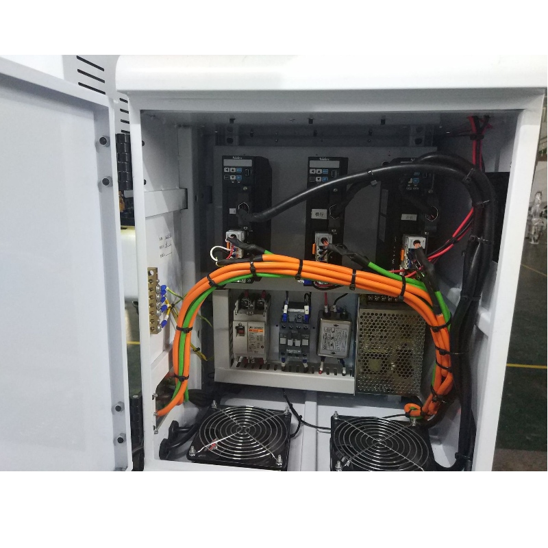 Най-продаваният сервомоторен манипулатор на променлив ток на Ruibo Automation през 2020 г. е петосевият манипулатор на машина за шприцоване