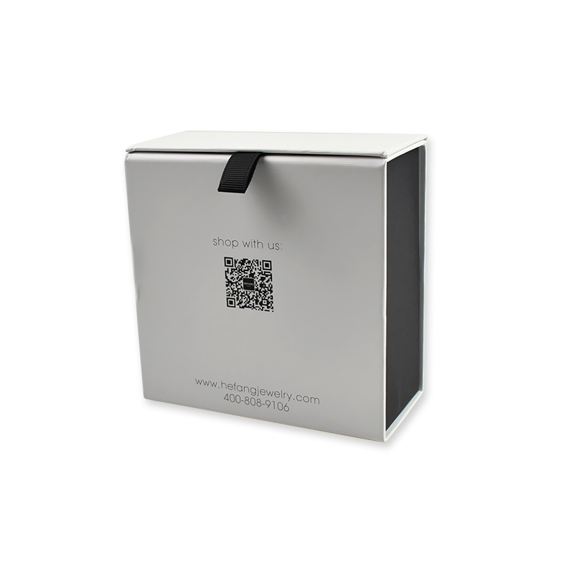 Бижута/квадратна кутия