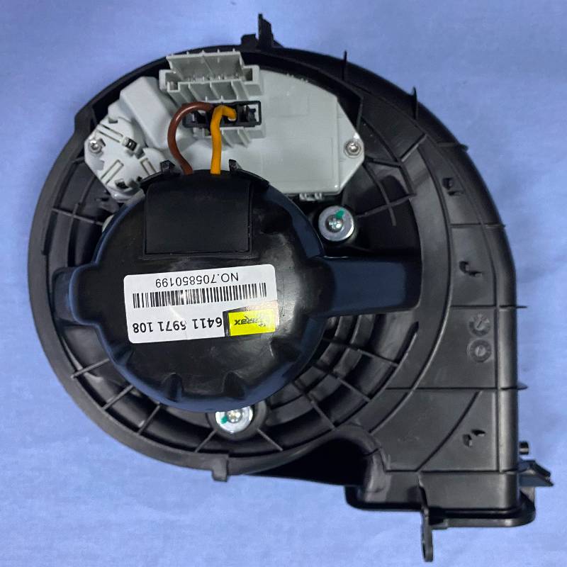 Автомобилни части A/C Blower Мотор за BMW X5 X6 E72 E71 E70