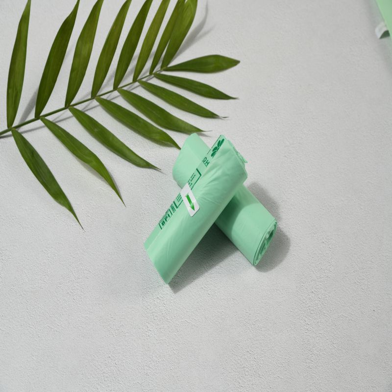 царевично нишесте на основата на биоразградими 100% компостируеми торбички за боклук на руло