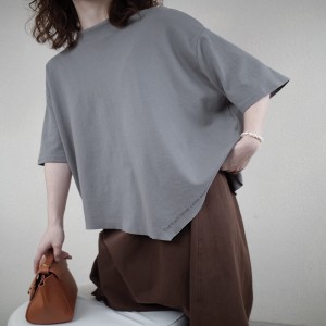 Съблазнителен дизайн, минималист в стил кръгла яка, стилът на разбъркан ръкав Случаен твърд цвят памук и лен, които са по поръчка 1...