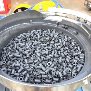 HB-35 автоматична машина за валцуване на кухи тръбопроводи за дървесни винтове