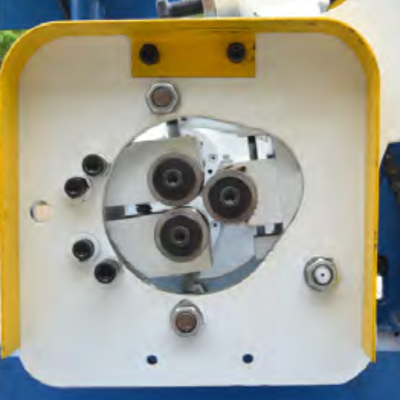 Автоматична машина за валцоване на кухи тръби HB-16 с диаметър 10-16mm