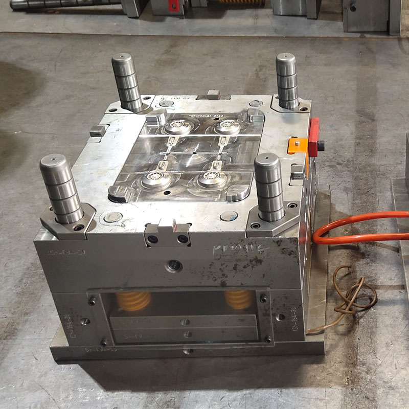 Търсенето надхвърля доставката в прецизния пазар на мухъл