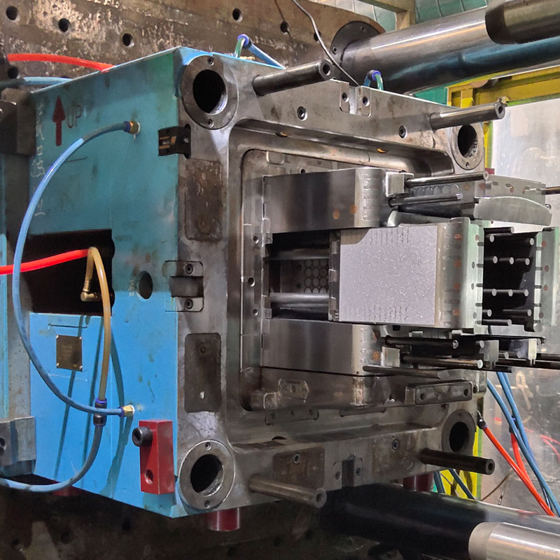 Ще продължи ли световната индустрия на мухъл да продължи да поддържа добра тенденция на развитие